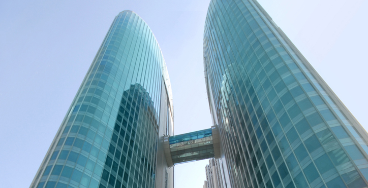 Emirates Financial Towers-725x351, 